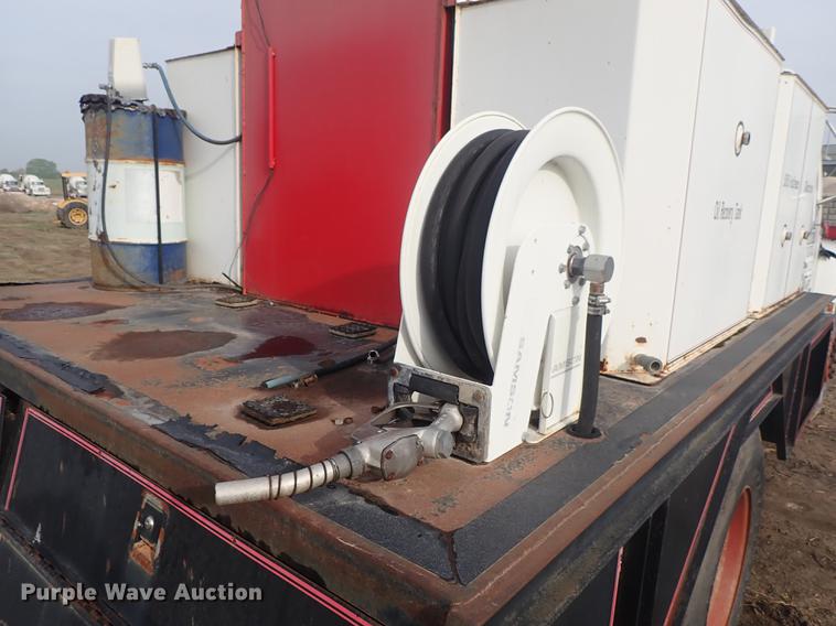 image for item DF1115 1988 International 1754 service truck