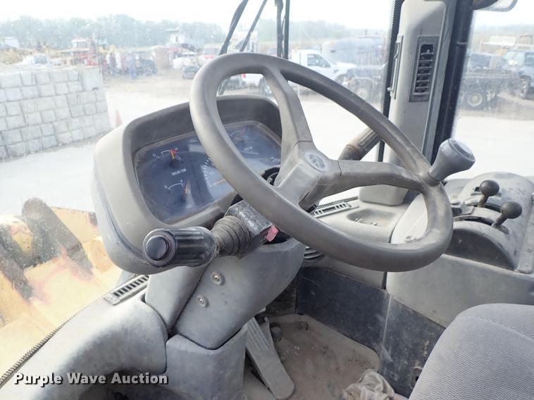 image for item DF1116 2000 New Holland LW110 wheel loader