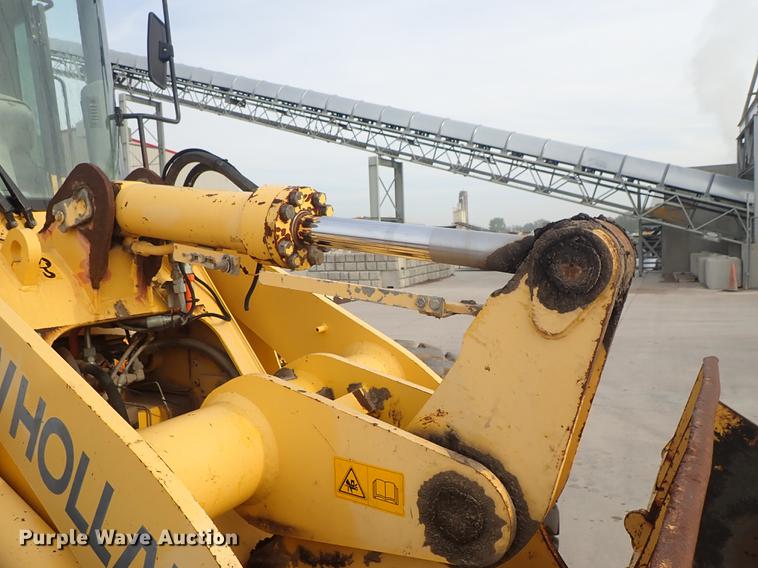 image for item DF1116 2000 New Holland LW110 wheel loader