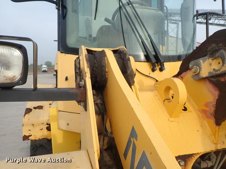 image for item DF1116 2000 New Holland LW110 wheel loader