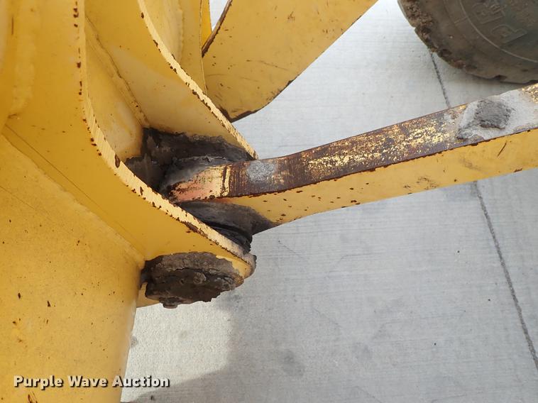 image for item DF1116 2000 New Holland LW110 wheel loader