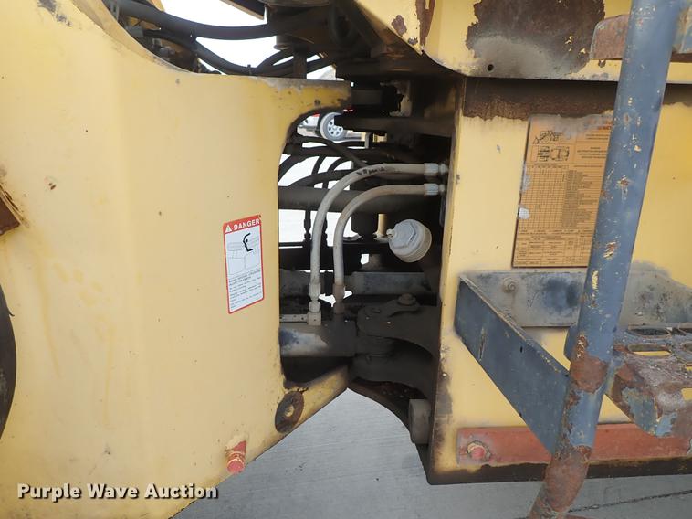 image for item DF1116 2000 New Holland LW110 wheel loader
