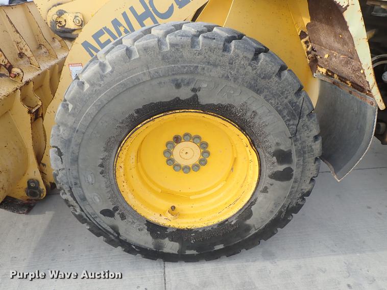 image for item DF1116 2000 New Holland LW110 wheel loader