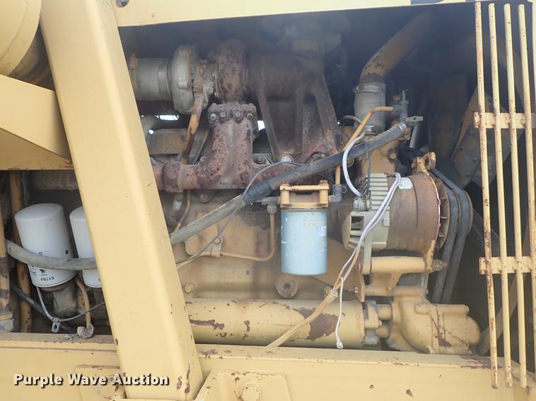 image for item DF1138 1988 Dresser 412B elevating scraper