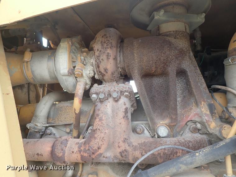 image for item DF1138 1988 Dresser 412B elevating scraper