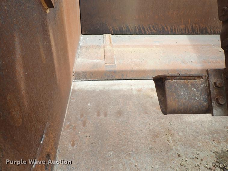 image for item DF1138 1988 Dresser 412B elevating scraper