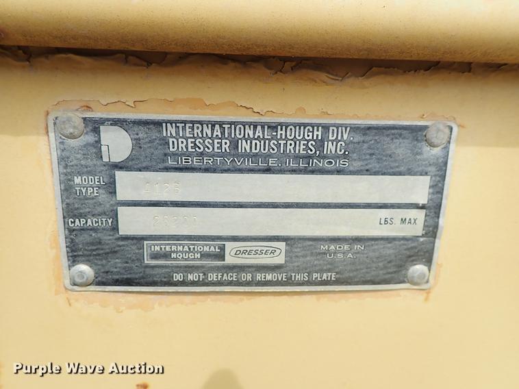 image for item DF1138 1988 Dresser 412B elevating scraper