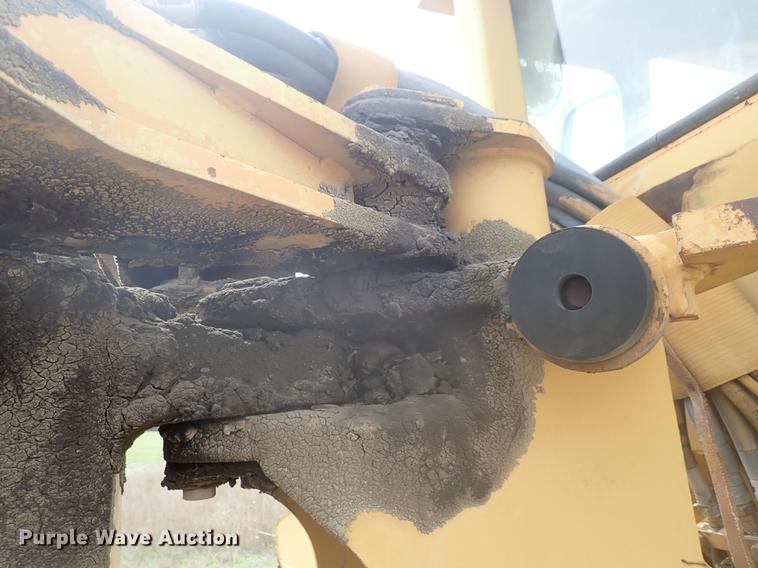 image for item DF1138 1988 Dresser 412B elevating scraper