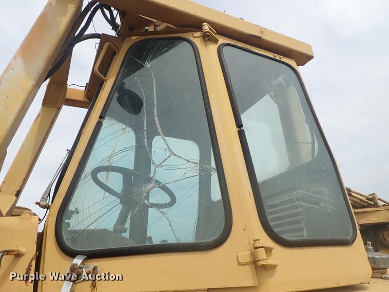 image for item DF1138 1988 Dresser 412B elevating scraper