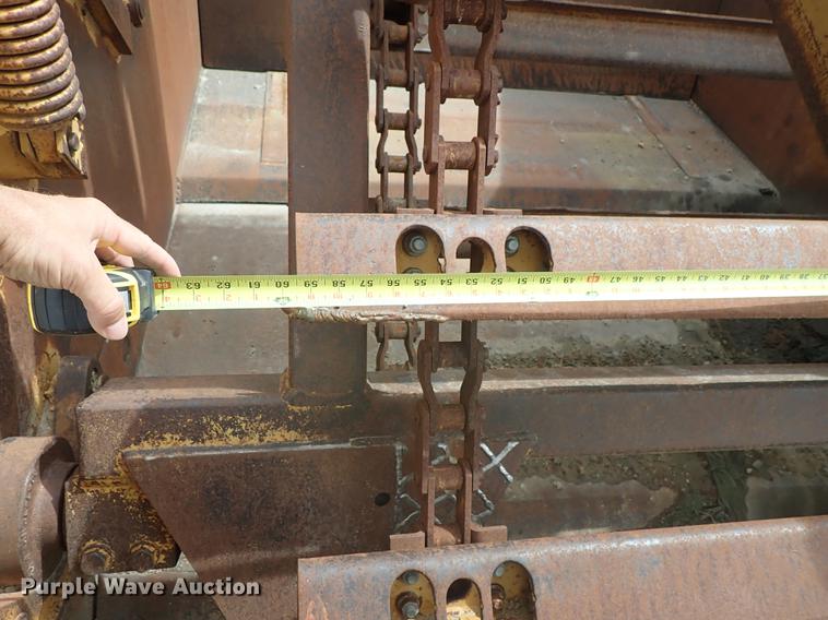 image for item DF1138 1988 Dresser 412B elevating scraper