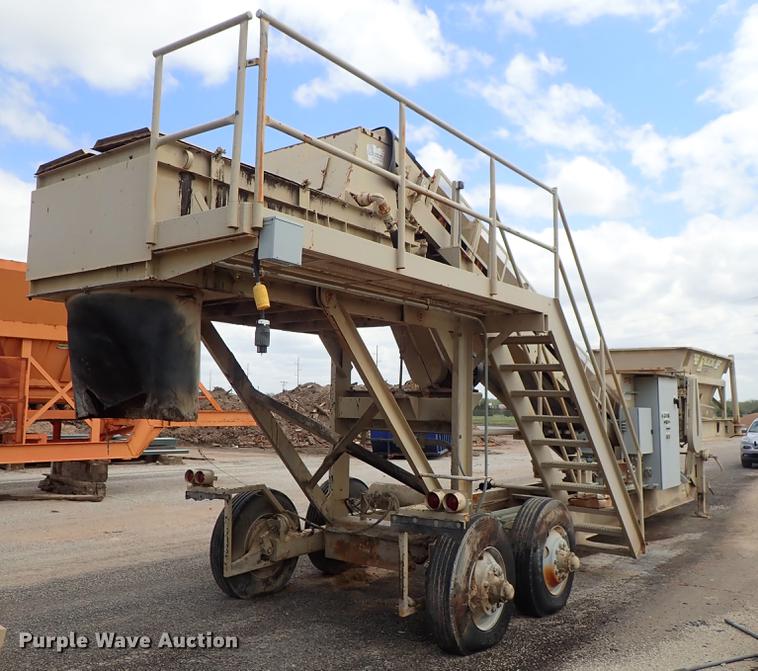 image for item DF1162 2000 Kolberg 52 pug mill with conveyor