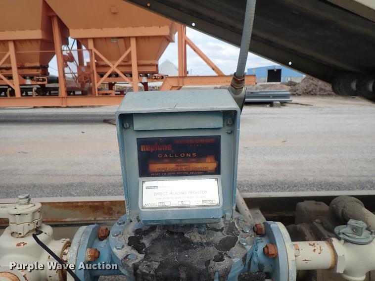 image for item DF1162 2000 Kolberg 52 pug mill with conveyor