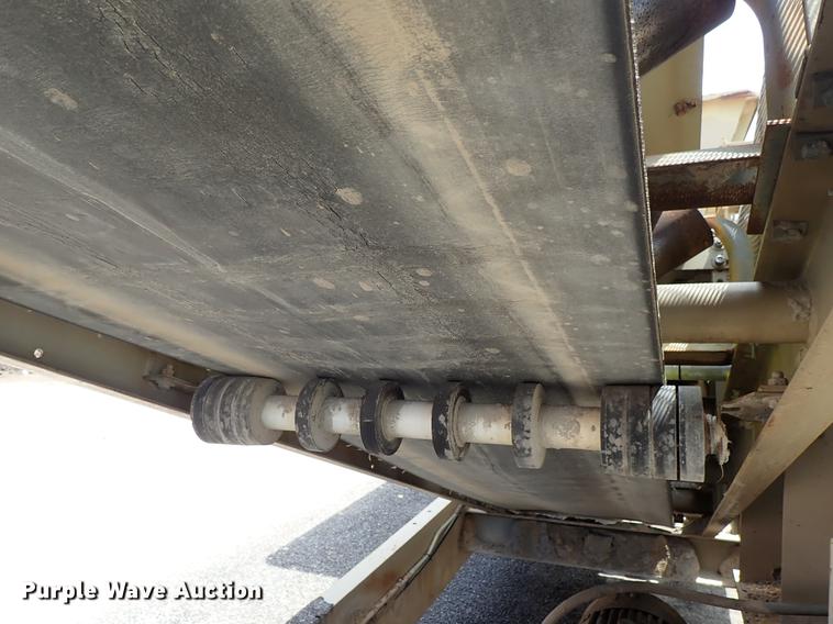 image for item DF1162 2000 Kolberg 52 pug mill with conveyor