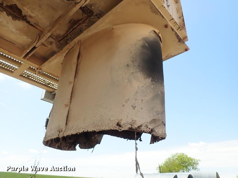 image for item DF1162 2000 Kolberg 52 pug mill with conveyor