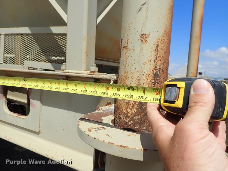 image for item DF1162 2000 Kolberg 52 pug mill with conveyor