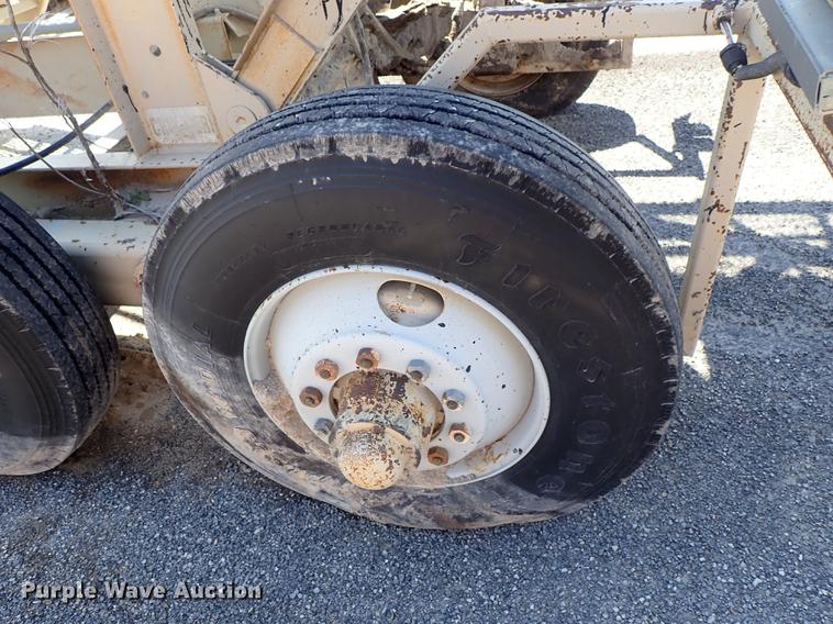 image for item DF1162 2000 Kolberg 52 pug mill with conveyor