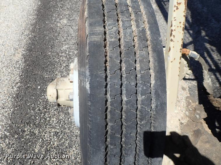 image for item DF1162 2000 Kolberg 52 pug mill with conveyor