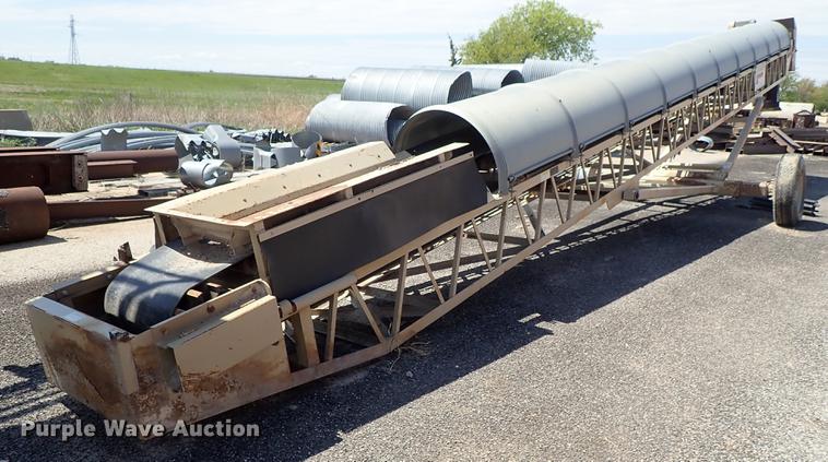 image for item DF1162 2000 Kolberg 52 pug mill with conveyor