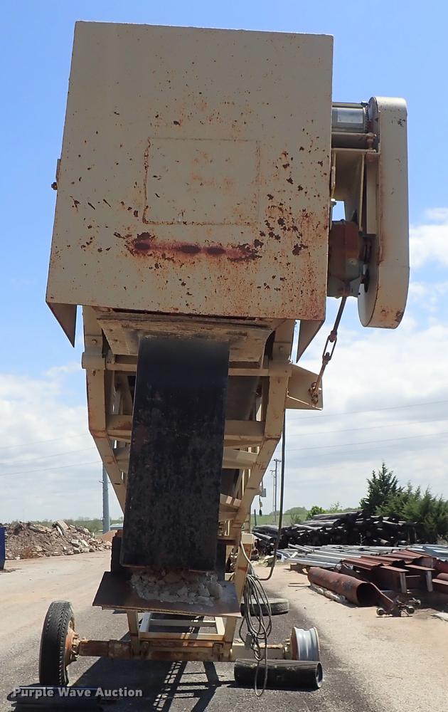 image for item DF1162 2000 Kolberg 52 pug mill with conveyor