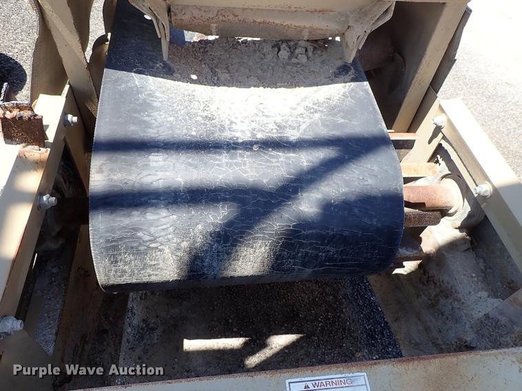 image for item DF1162 2000 Kolberg 52 pug mill with conveyor