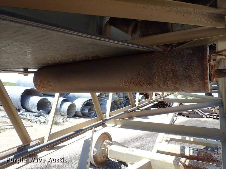 image for item DF1162 2000 Kolberg 52 pug mill with conveyor