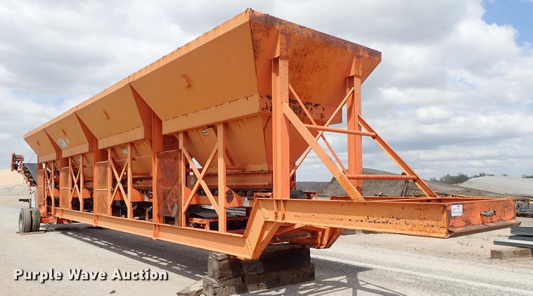 image for item DF1163 1998 Kolberg 924-8 4 bin feeding system