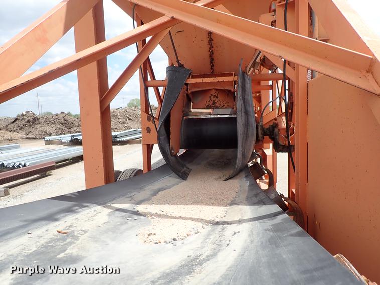 image for item DF1163 1998 Kolberg 924-8 4 bin feeding system