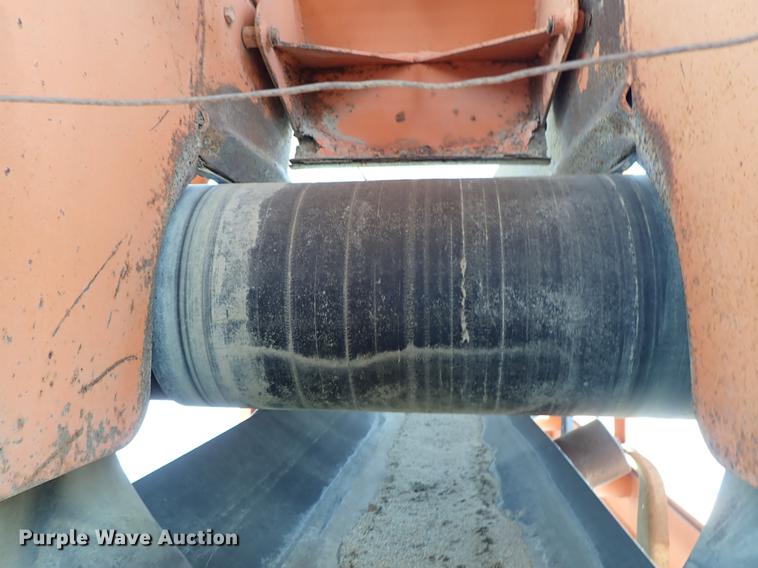 image for item DF1163 1998 Kolberg 924-8 4 bin feeding system