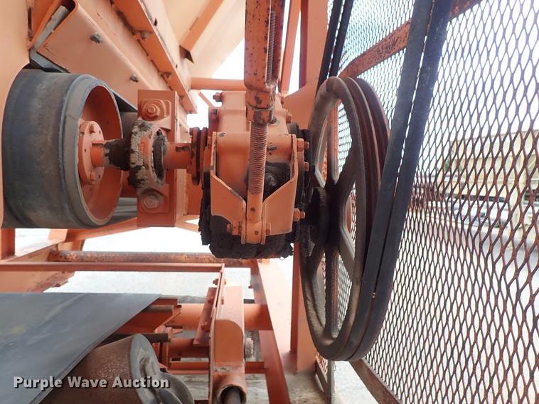 image for item DF1163 1998 Kolberg 924-8 4 bin feeding system