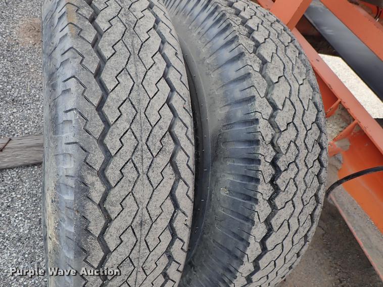 image for item DF1163 1998 Kolberg 924-8 4 bin feeding system