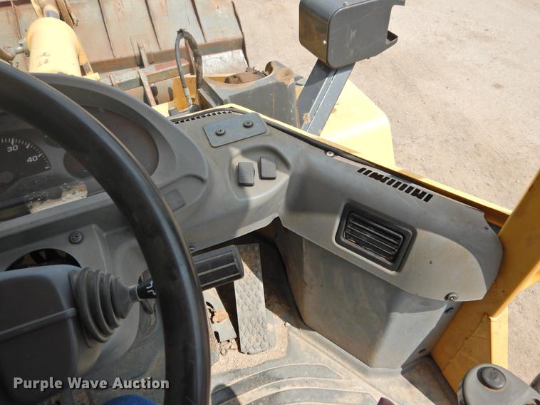 image for item DF2558 2007 Komatsu WA250-5L wheel loader