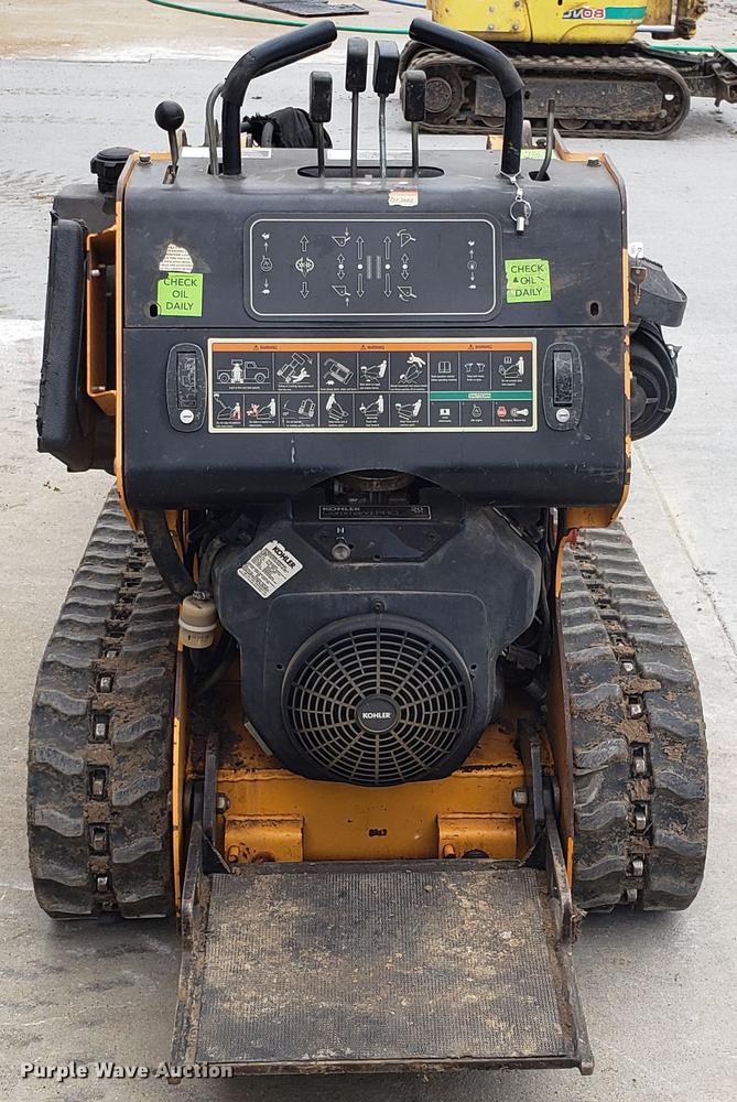 image for item DF3478 Boxer 320 compact utility loader