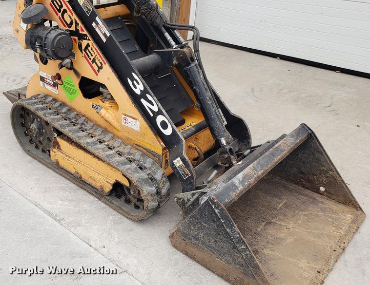 image for item DF3478 Boxer 320 compact utility loader