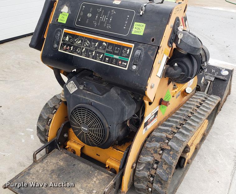 image for item DF3478 Boxer 320 compact utility loader