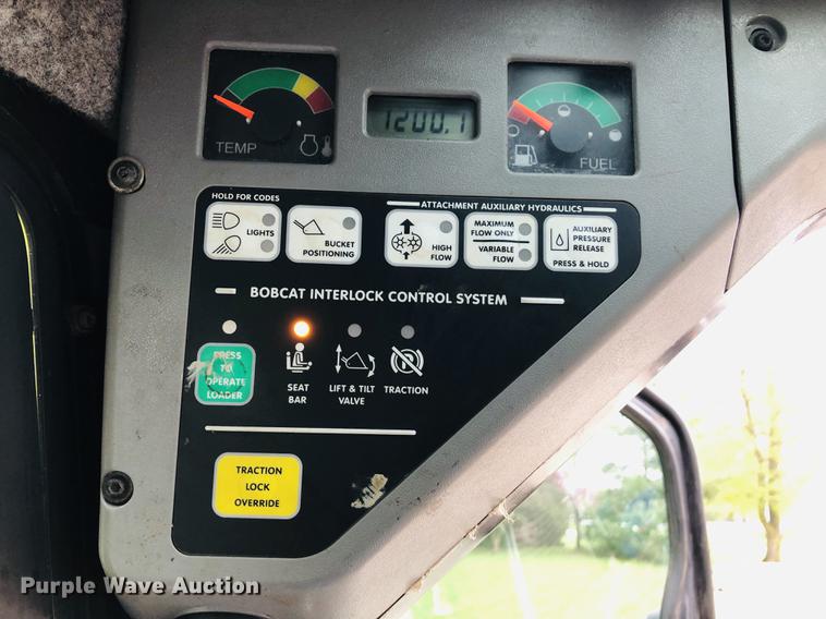 image for item DF6586 2006 Bobcat A300 skid steer