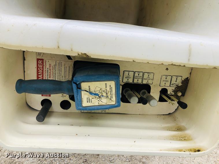 image for item DF6587 2007 Skylift Mini-Arb 39 boom lift