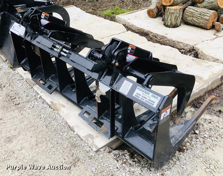 Paver skid steer skeleton grapple bucket in Pana, IL Item DF6589 sold
