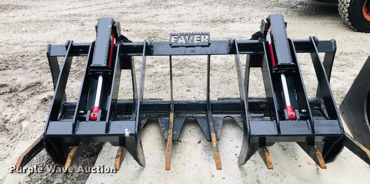 image for item DF6589 Paver skid steer skeleton grapple bucket