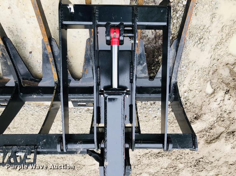 image for item DF6589 Paver skid steer skeleton grapple bucket