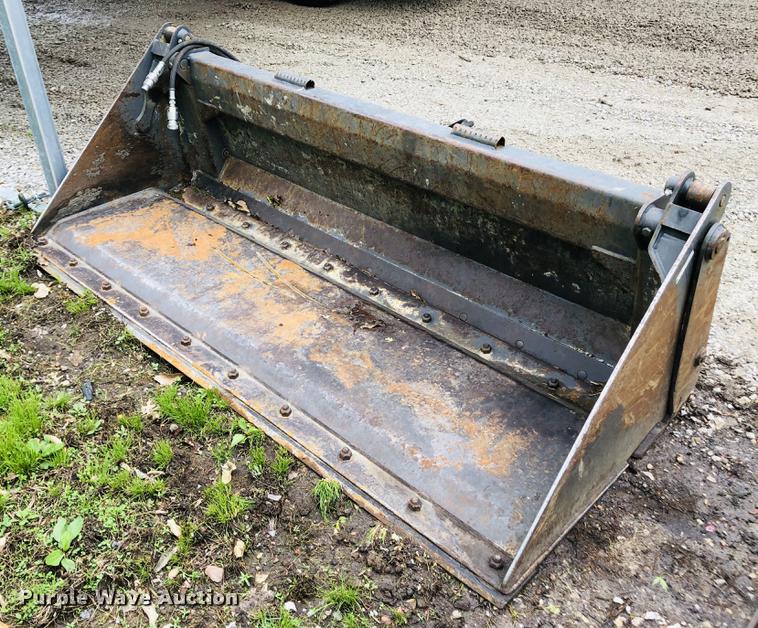 image for item DF6591 2014 Paladin LAF0988-0022 four-in-one skid steer bucket