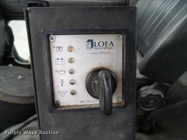 image for item DF7232 2002 GMC T7500 asphalt patch truck