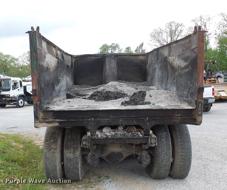 image for item DF7236 1985 GMC General dump truck