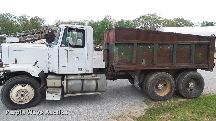 image for item DF7236 1985 GMC General dump truck