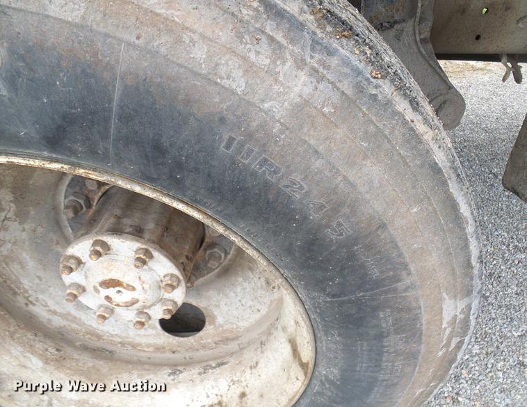 image for item DF7236 1985 GMC General dump truck