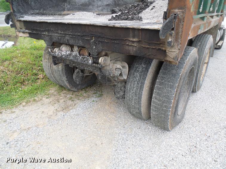 image for item DF7236 1985 GMC General dump truck
