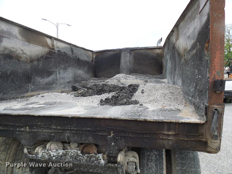 image for item DF7236 1985 GMC General dump truck