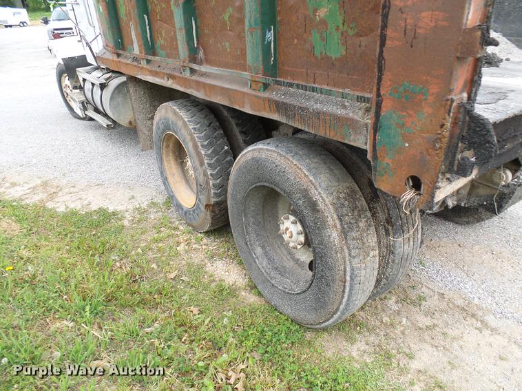 image for item DF7236 1985 GMC General dump truck