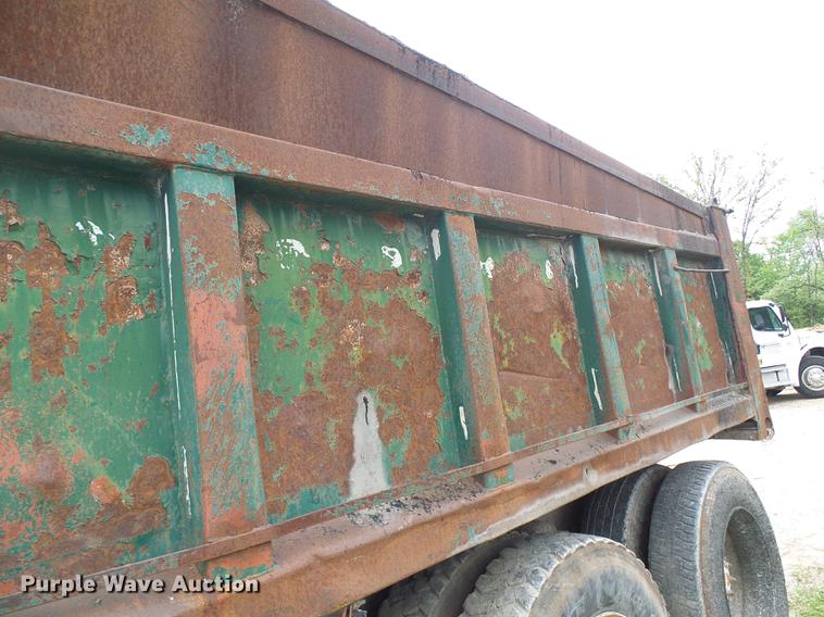 image for item DF7236 1985 GMC General dump truck
