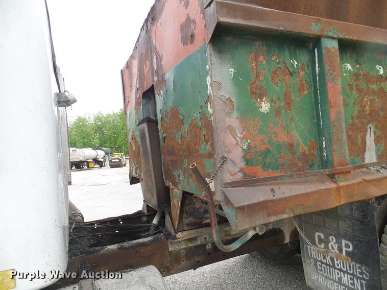 image for item DF7236 1985 GMC General dump truck