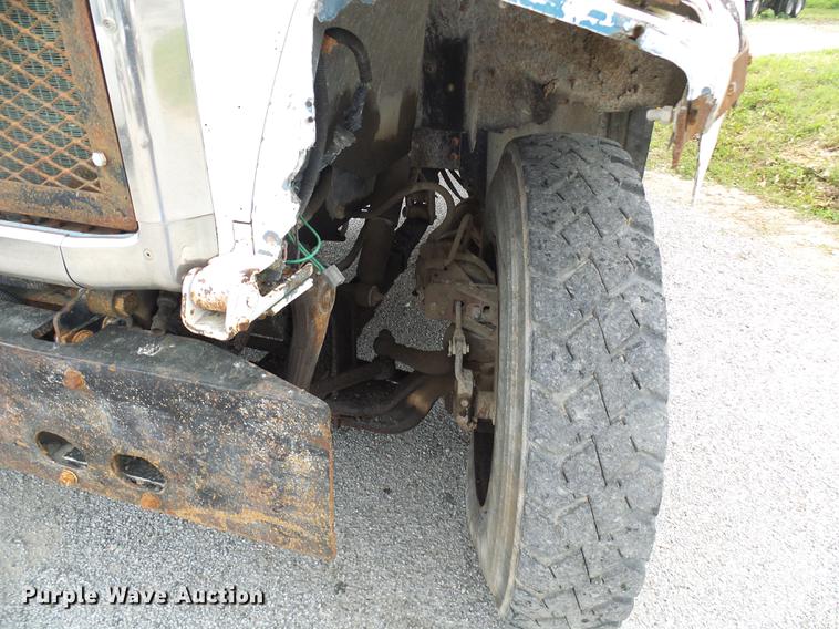 image for item DF7236 1985 GMC General dump truck